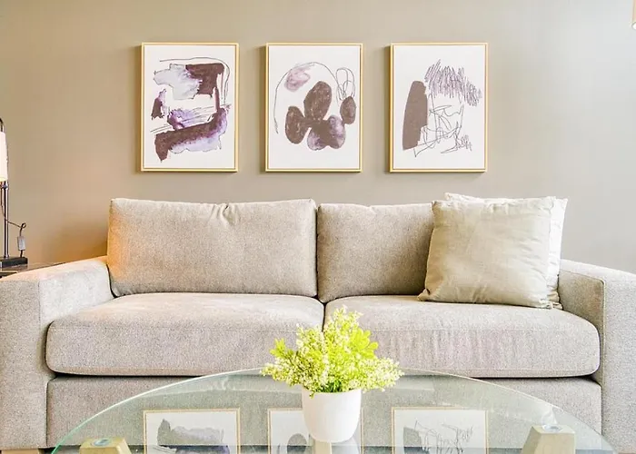 Landing Modern With Amazing Amenities *